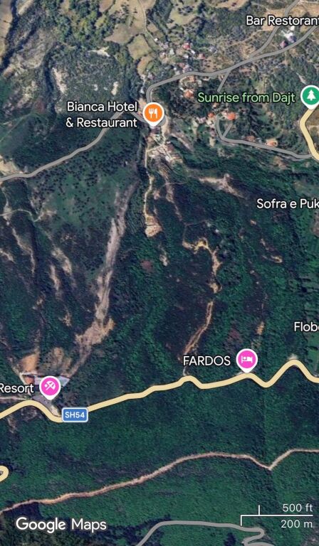 Toke per shitje Dajt prane Dajti Oaz Resort