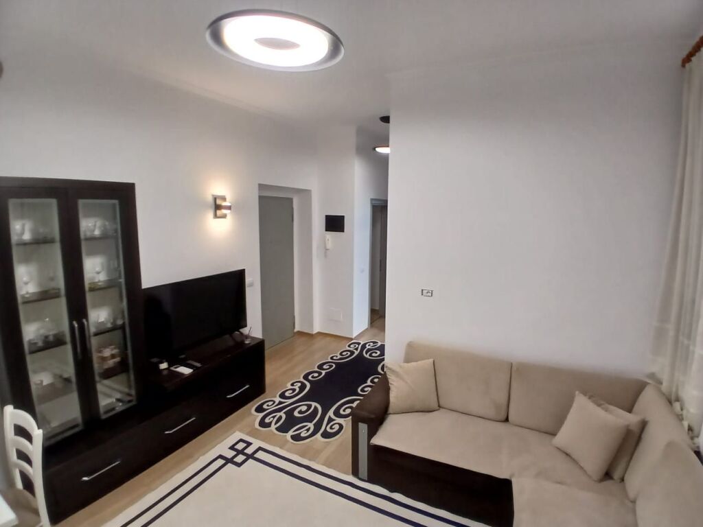 Affittasi Appartamento 2+1+1 Balcone