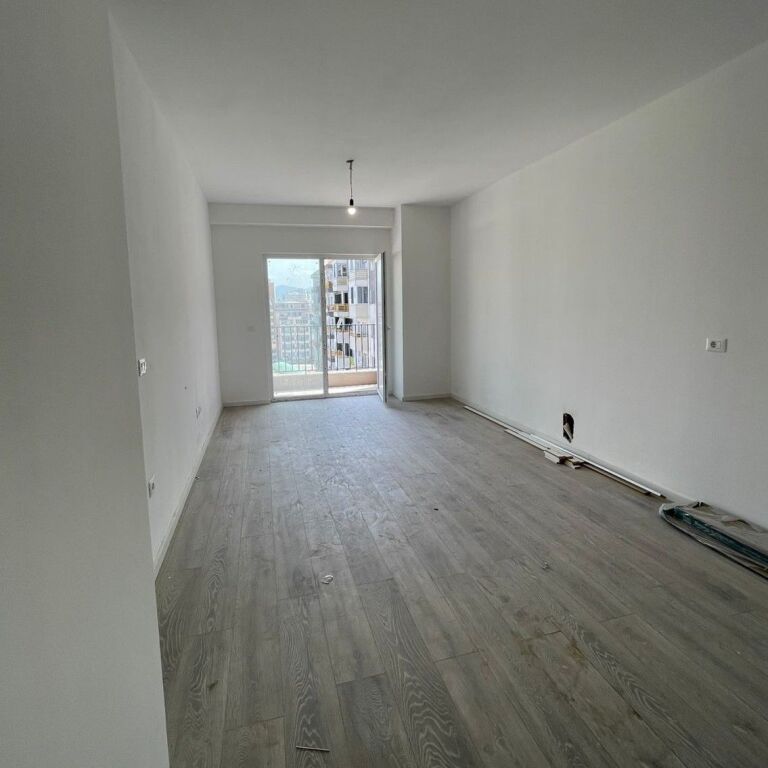 🏡 Shitet Apartament 2+1 – Kompleksi Aura, Rruga Dritan Hoxha ✨