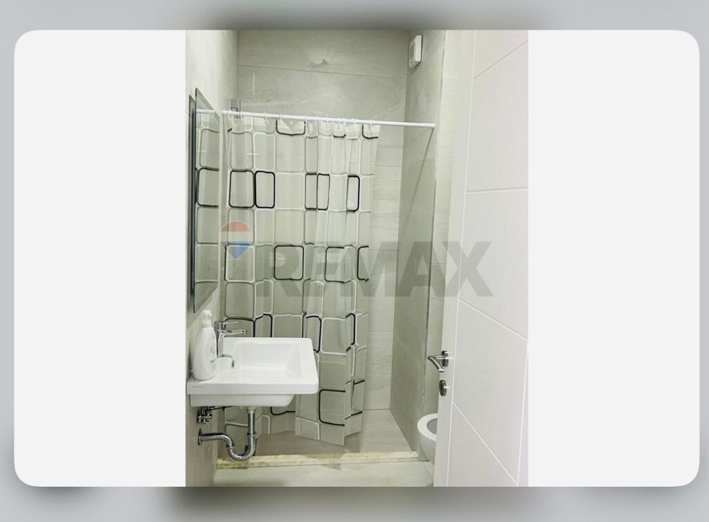 🏡 Appartamento 1+1 in affitto a Porcelan