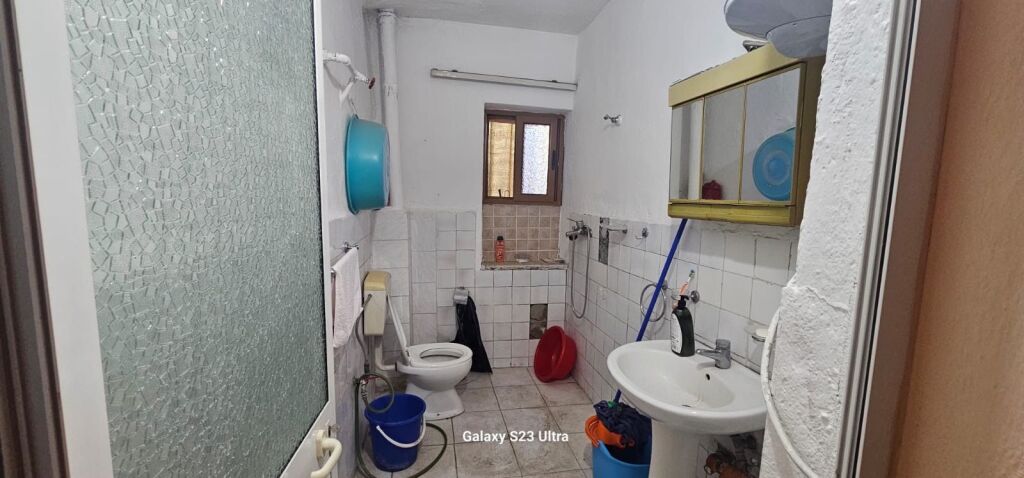Shitet apartament 3+1 tek mozaiku