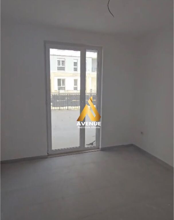 APARTAMENT 2+1 + VERANDË NË SHITJE UNIVERS CITY, QTU, TIRANE