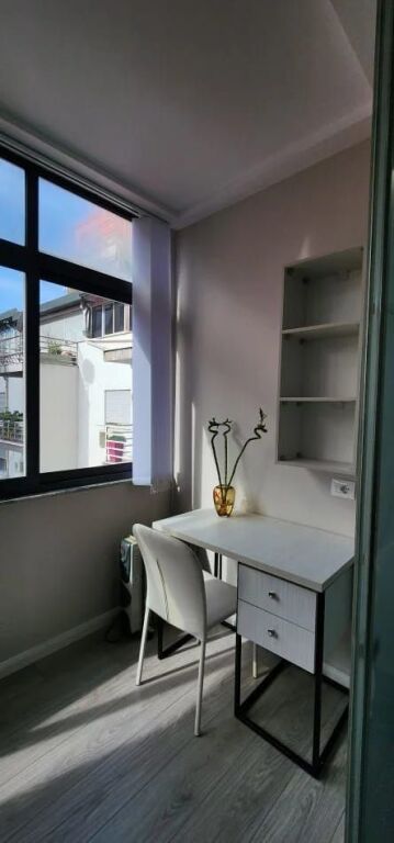 Jepet Me Qera Apartament 1+1+1 Ballkon