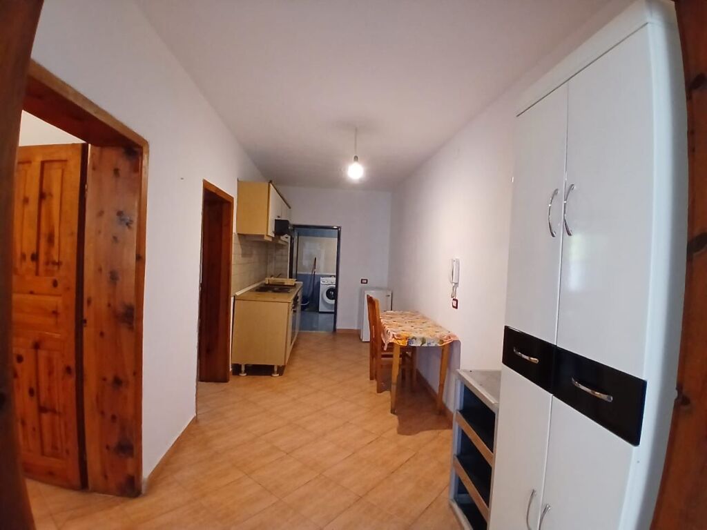 Jepet Me Qera Apartament 1+1+1 Ballkon
