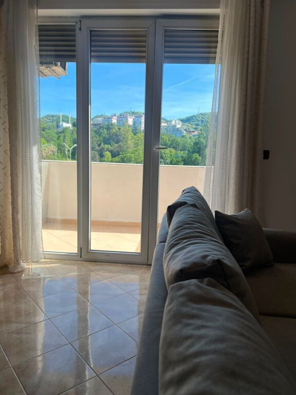 🏡 Appartamento 1+1 in Affitto – Comune di Parigi, Tirana
