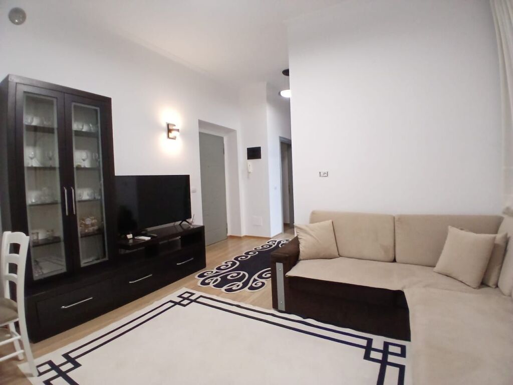 Affittasi Appartamento 2+1+1 Balcone