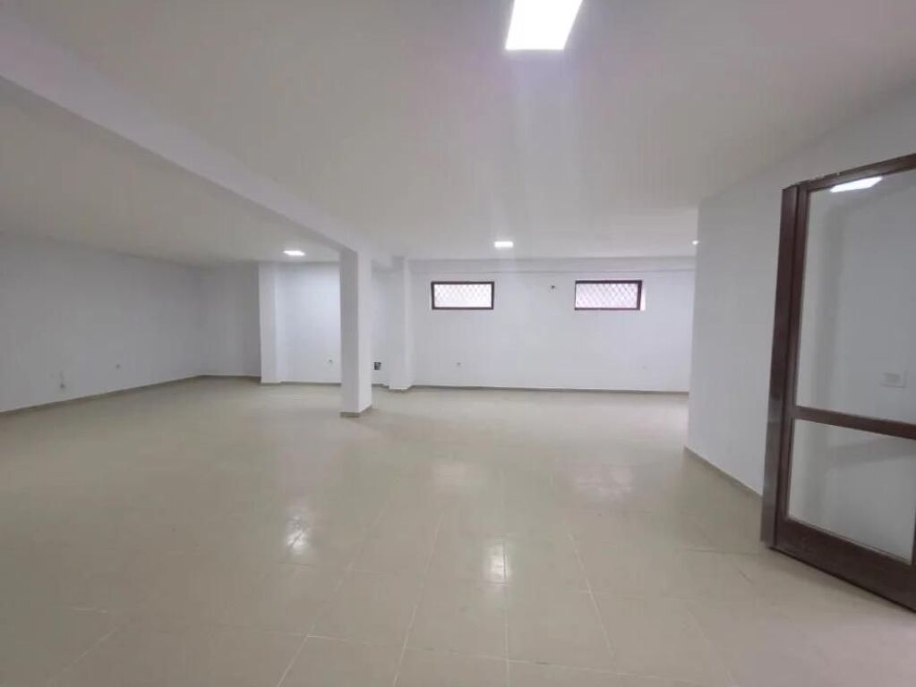 FOR RENT / SALE – BUSINESS UNIT AT THE BOTANICAL GARDEN