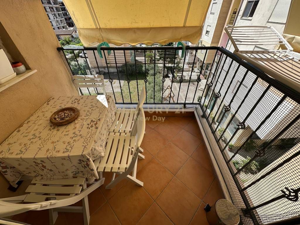 Shitet Apartament i Konvertuar 2+1 në Golem, Durrës - 105000€ | 62 m²
