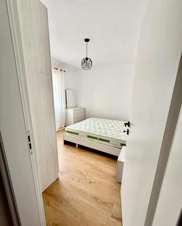 JEPET ME QERA APARTAMENT 1+1 RRUGA BARDHYL