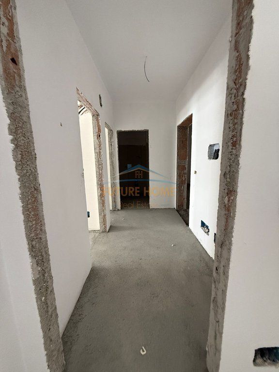Shitet, Apartament 2+1, Space City, Paskuqan.