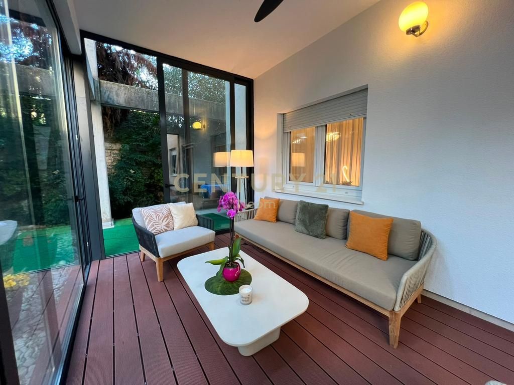 Jepet me qera apartament luksoz 2+1 në Rezidencën Touch of the Sun, Sauk 🌿