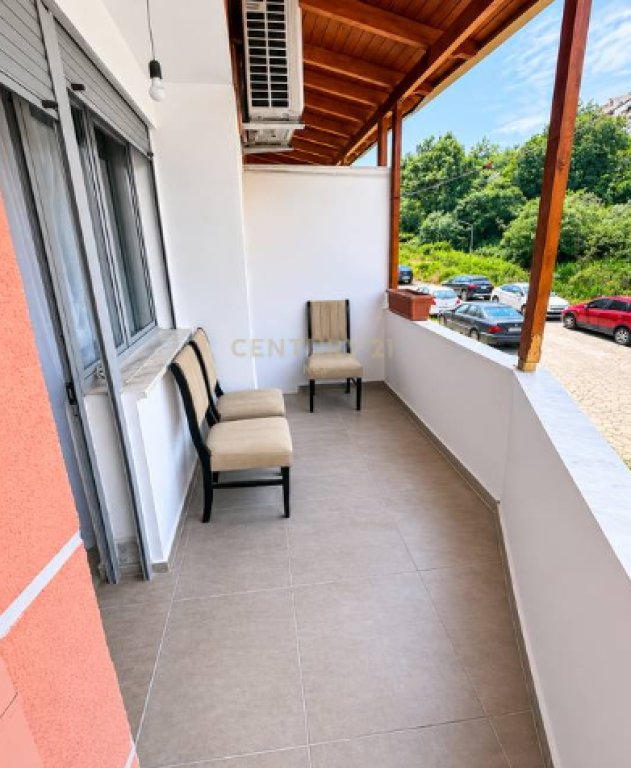 Botanical Garden, 1+1 Apartment for rent