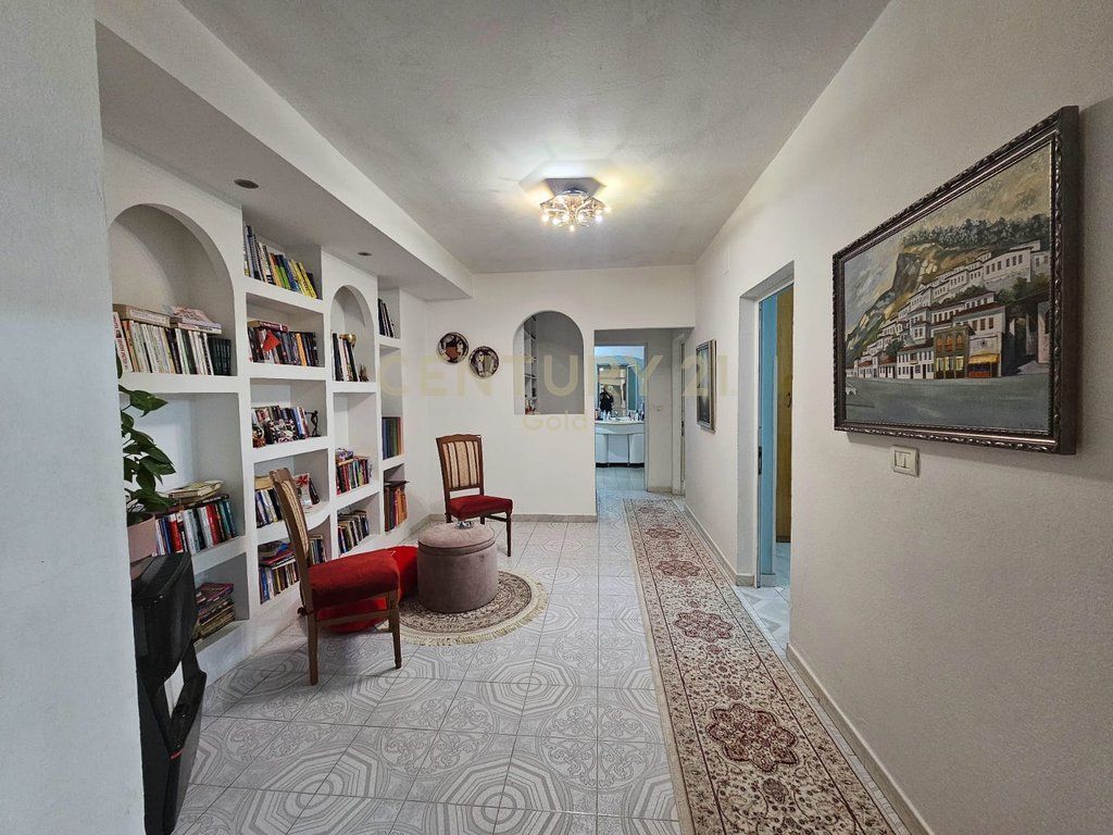 APARTMENT FOR SALE 2+1 NEAR DESHMORET E LIRISE SCHOOL! 285,000 €
