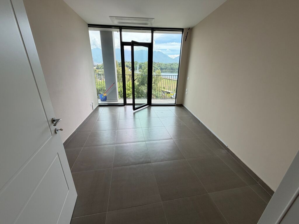 💥Affitto Ufficio Vista Lago Lago 💥