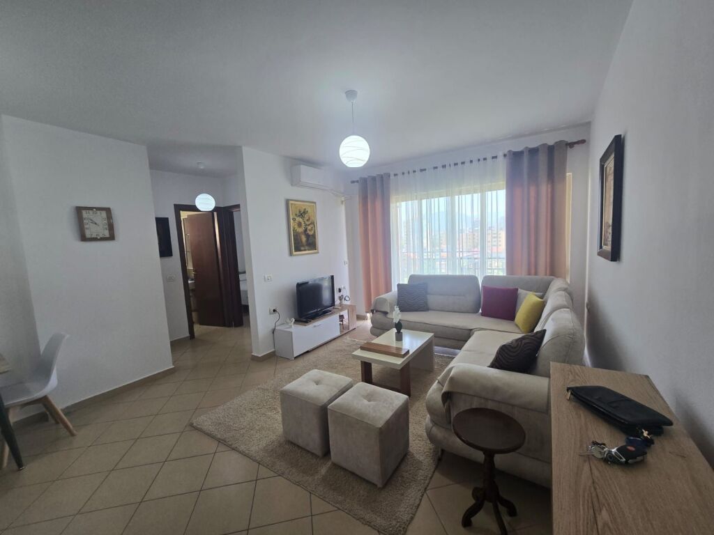 Apartament 2+1 me qira , Fusha Aviacionit