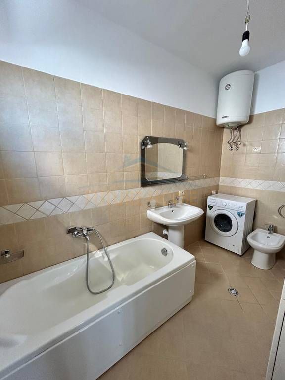 Qera, Apartament 2+1+2, Restorant Fresku, Fresk, Tirane