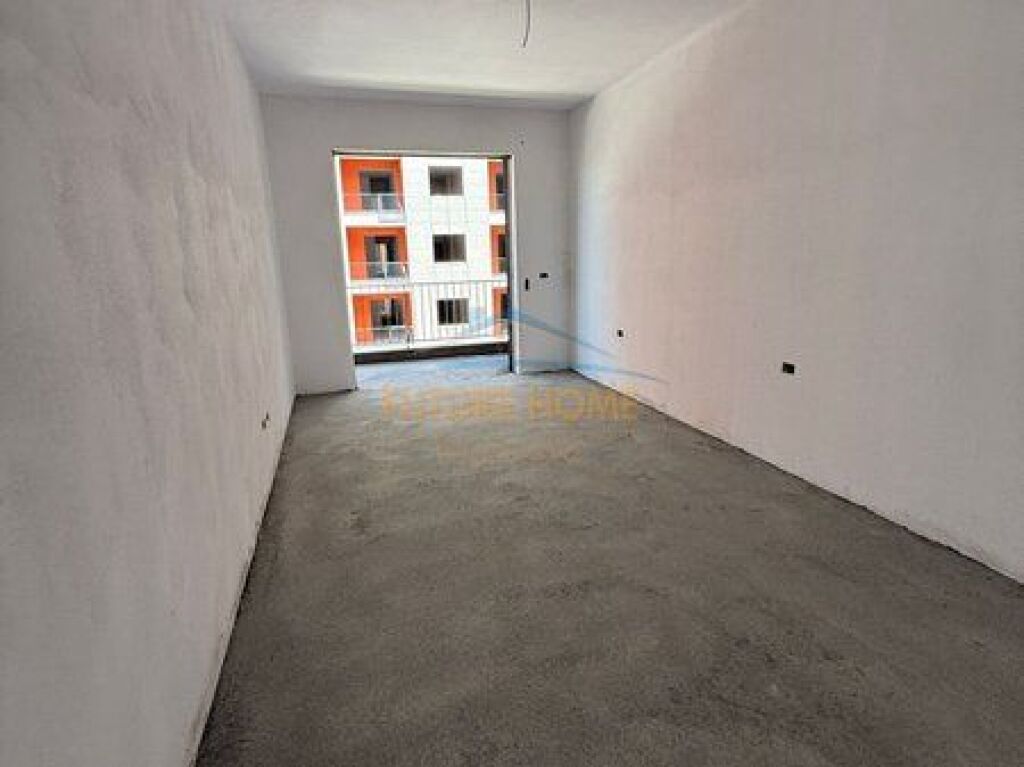 In vendita, Appartamento 2+1, Space City, Paskuqan.