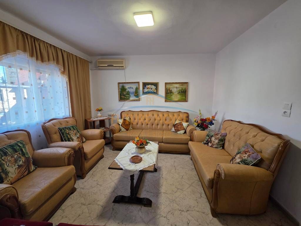 Rent, Apartment 3+1, Durres Street