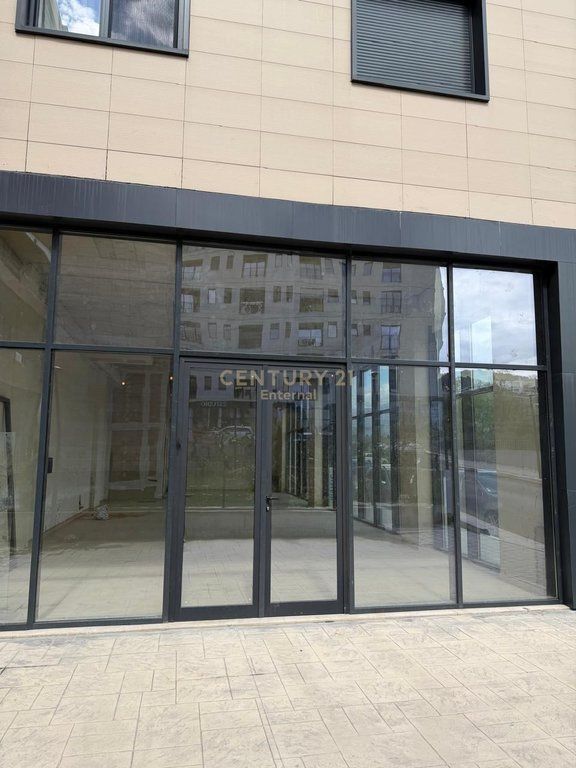 Shop for Rent 2,500 € /Month