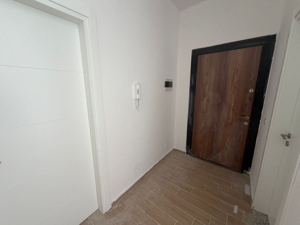 2+1,afer kompleksit urban gate,162 miljon leke