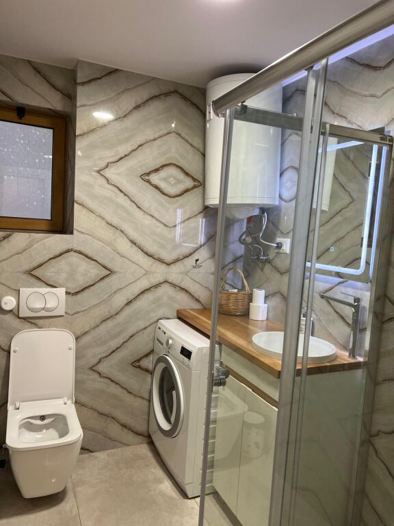 APARTAMENT ME QERA 1+1 KOMUNA E PARISIT 65.000 LEKE FH-78214