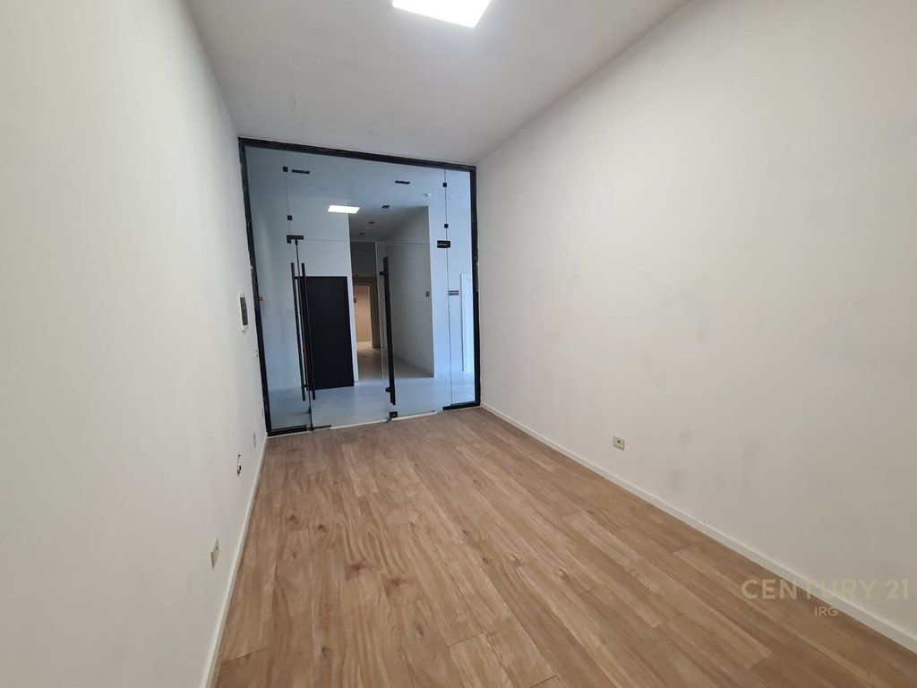 COMMERCIAL SPACE FOR RENT AT GOLDEN TOWER – MINE PEZA