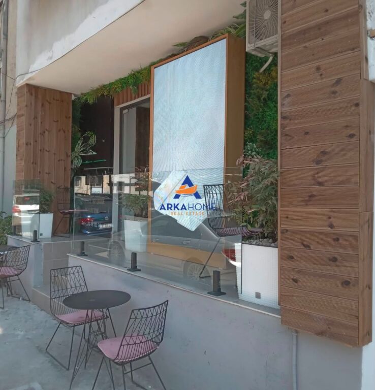 SPACE FOR RENT 65.7M2 "COMMUNE OF PARIS, GJIK KUQALI STREET" 800 EURO