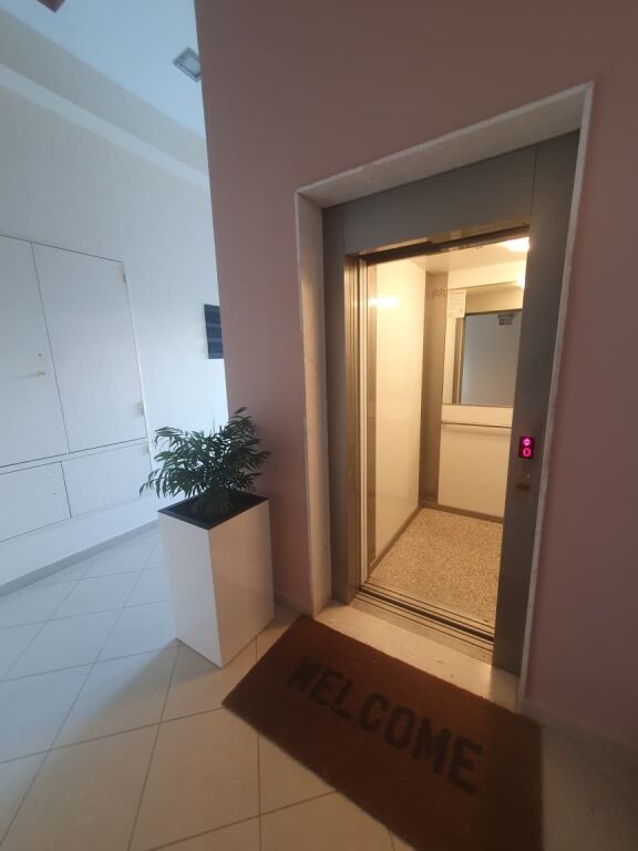 🏡 Shitet Apartament Modern 1+1 në Plepa, Durrës – Mundësi e Shkëlqyer Investimi dhe Banimi!