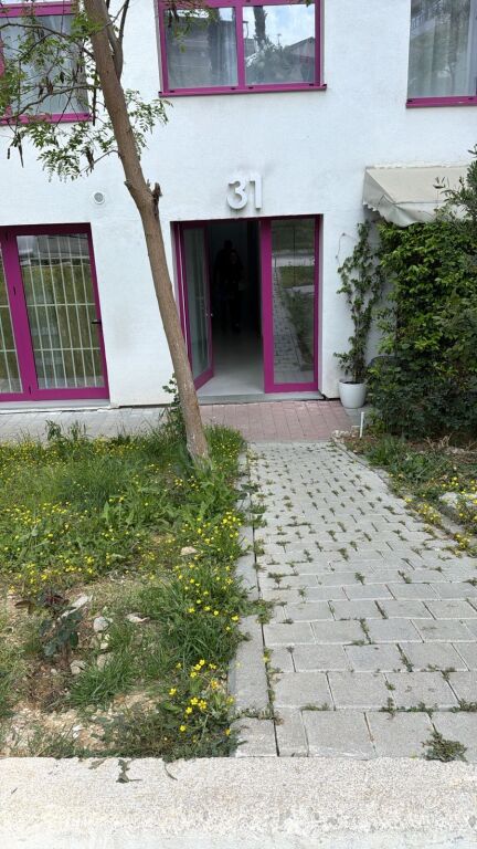 Price reduced 🏡 Studio for sale near Mangalem 💰 63,999€