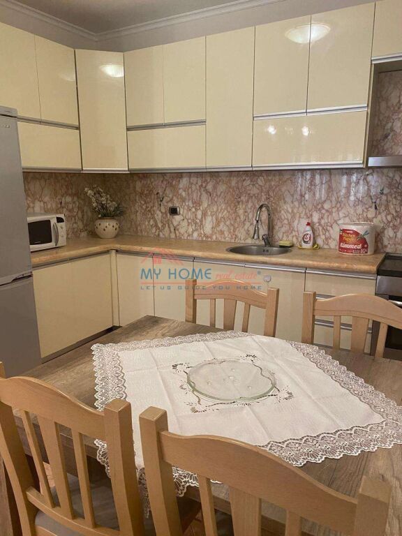 Apartament 3+1 me Qira Shkolla e Baletit ne Tirane