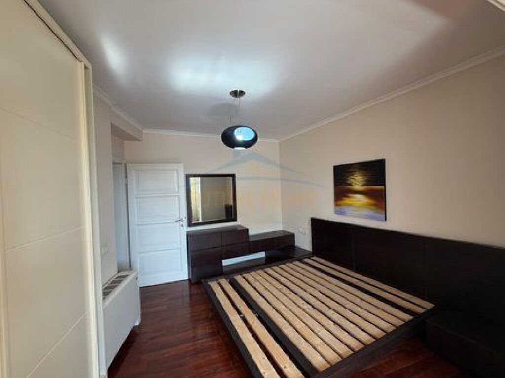 Shitet , Duplex 3+1+2 , Myslym Shyri , Tirane