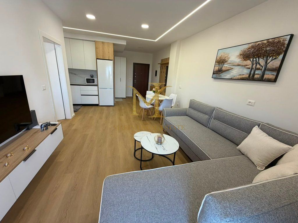 JEPET ME QERA APARTAMENT 1+1 NE PLAZH HEKURUDHA SHUME PRANE ME DETIN!