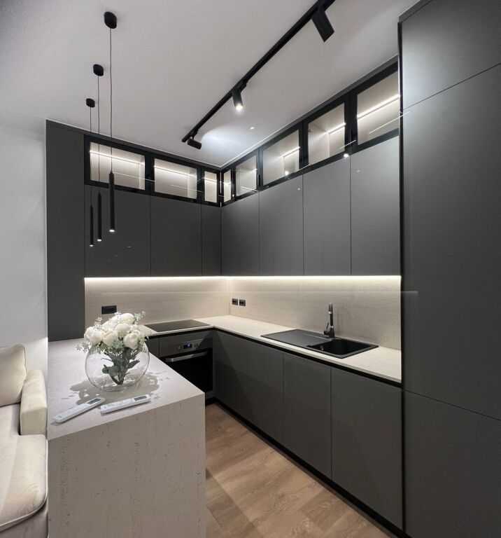 📌APARTAMENT ME QIRA – PËRBALLË UET, KOMPLEKSI GREEN HARMONY