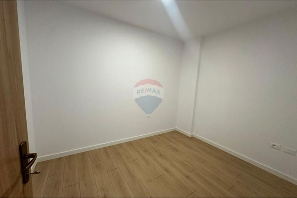 Apartament 2+1 per shitje Ilira Plazh Durres