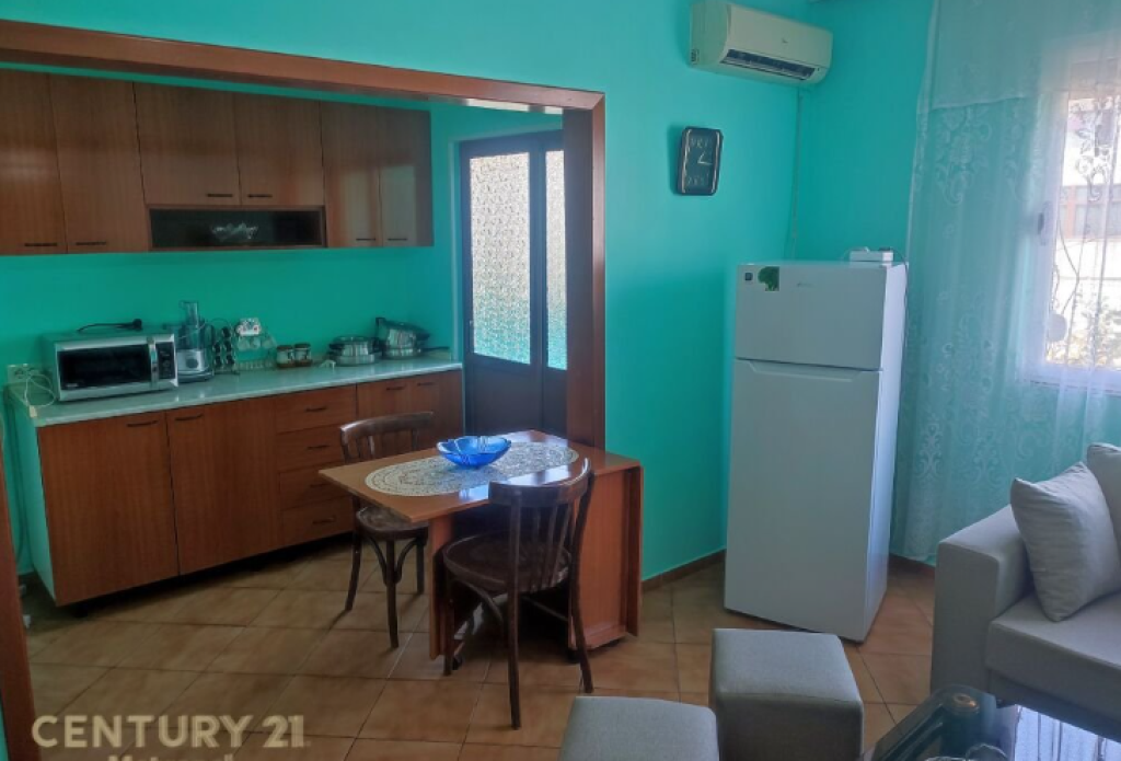 Diplomat 2, APARTAMENT 1+1 ME QIRA
