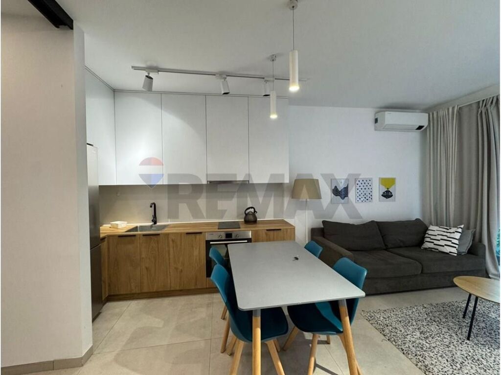 Apartment 1+1 for rent in Myslym Shyri !