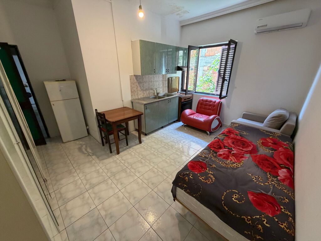 Studio apartment for rent 300 thousand lek
