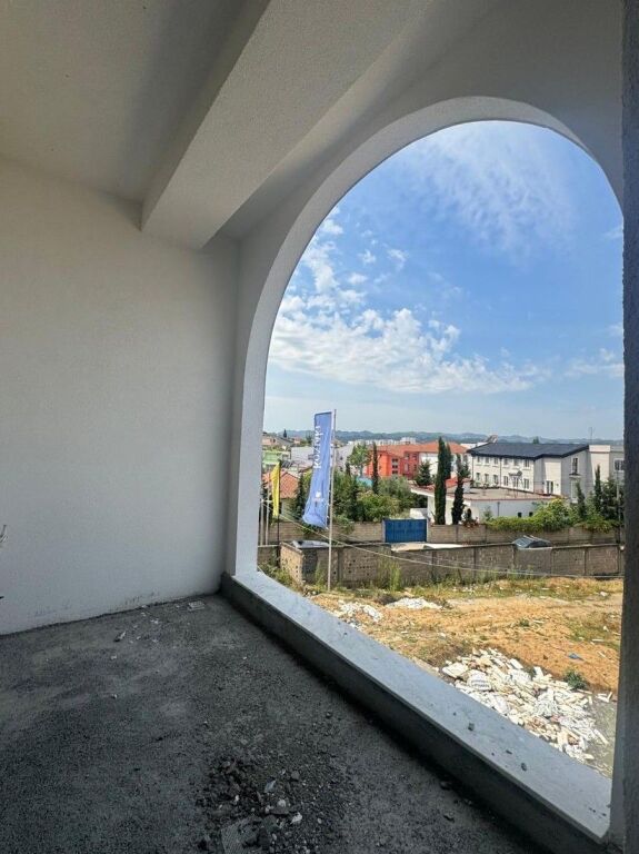 Shiten apartamente 2+1 te Lake Side Residence, Paskuqan