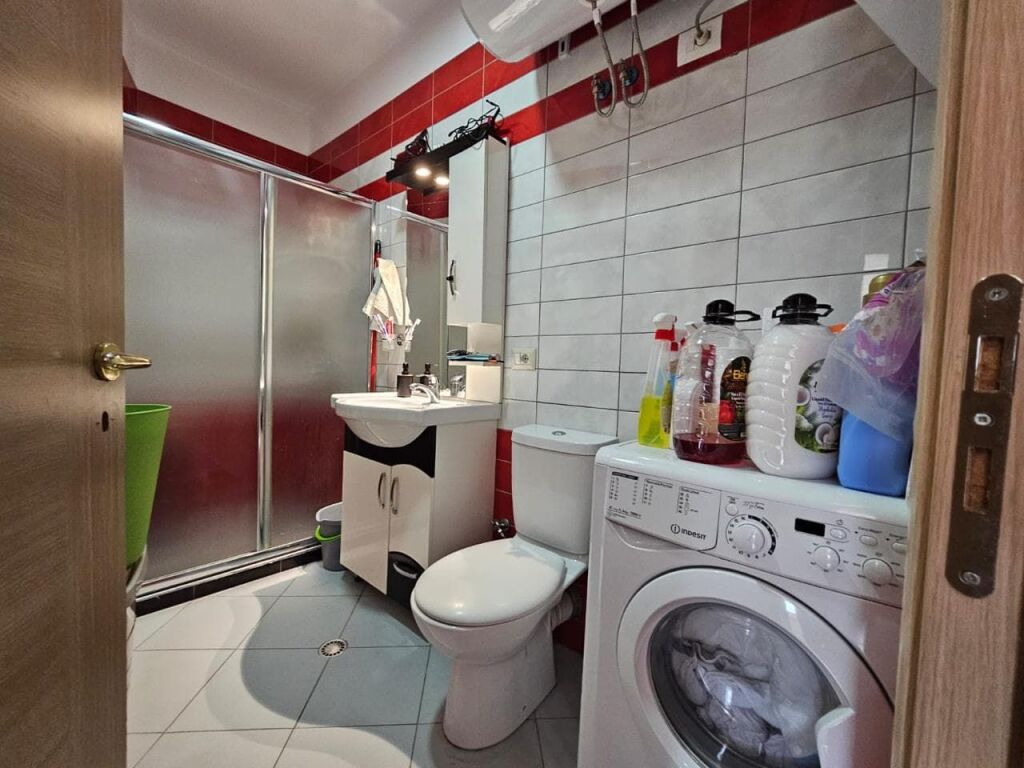 Appartamento In Affitto 1+1 Al Lago Secco (ID B2101744) Tirana