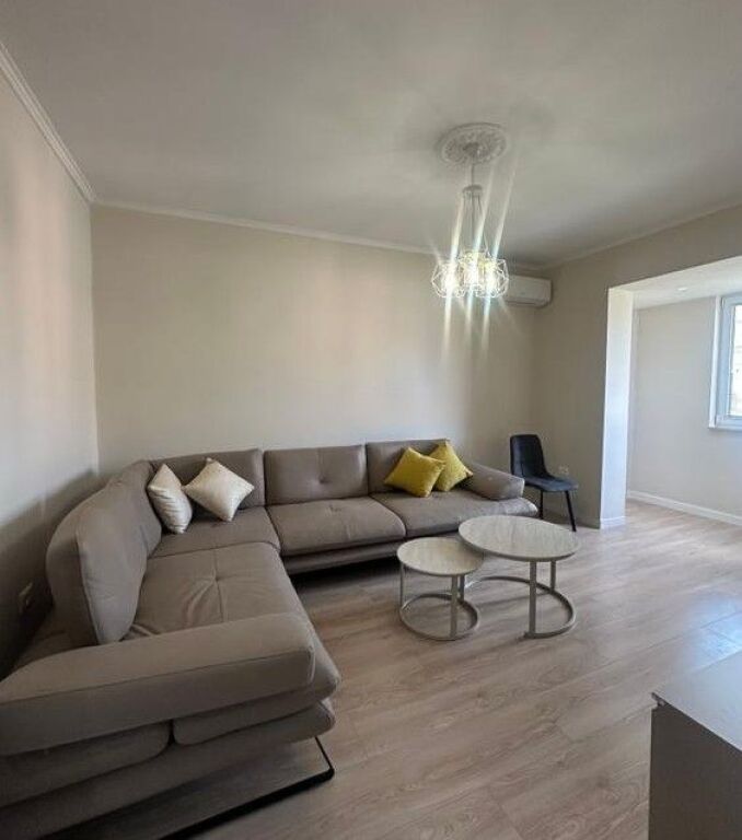Jepet me qira apartament 1+1 i investuar Zogu i Zi