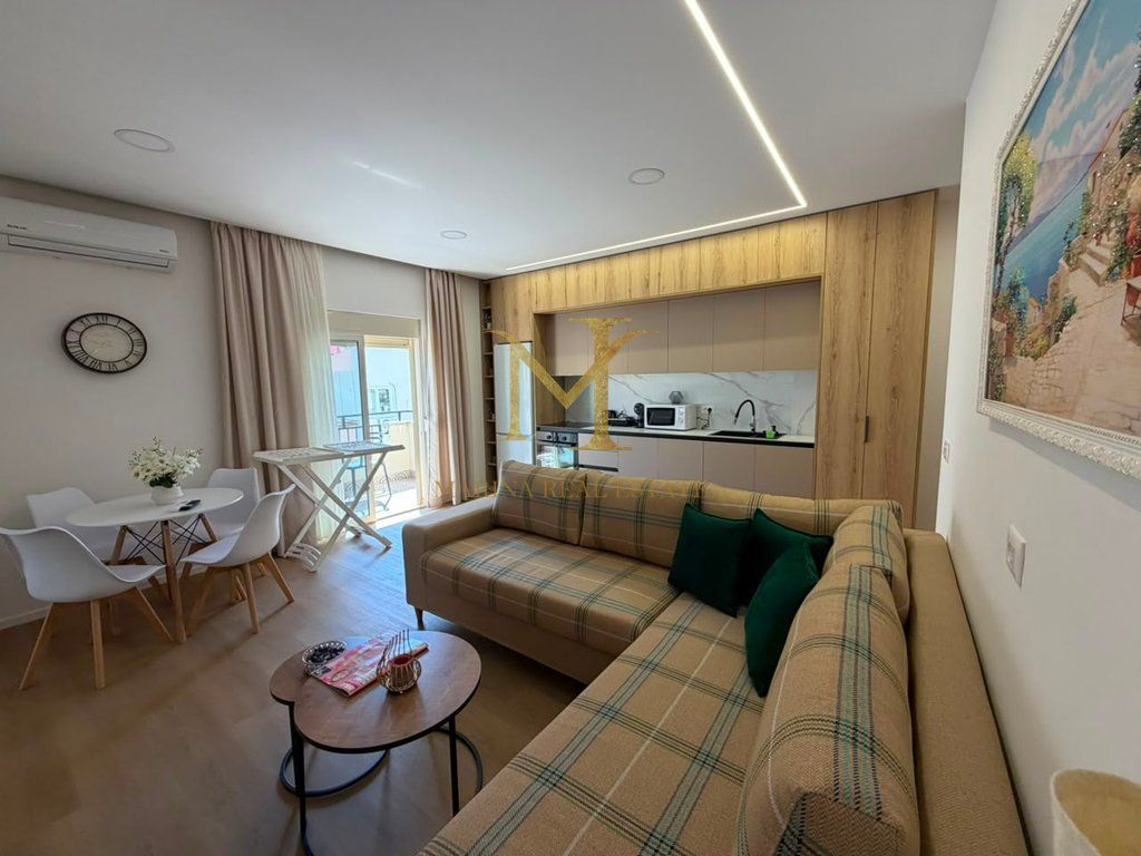 JEPET ME QERA APARTAMENT 1+1 NE PLAZH HEKURUDHA SHUME PRANE ME DETIN!