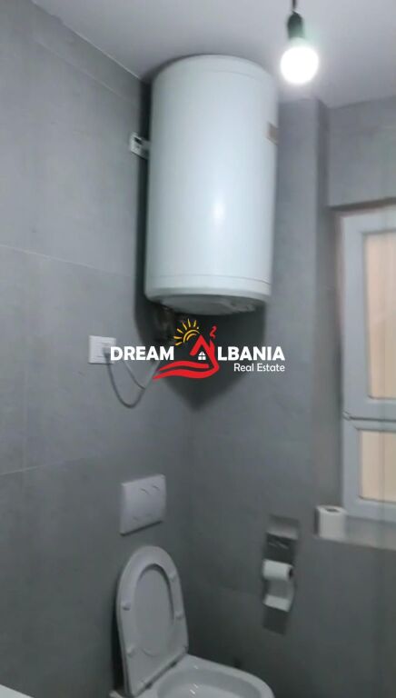Jepet me qera ambient biznesi në zonen e Brrylit pranë Maternitetit të Ri (ID 42611554)