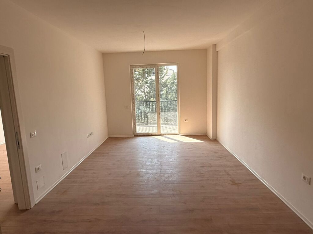 Paskuqan Rezidenca Albulena Shitet Apartament 2+1