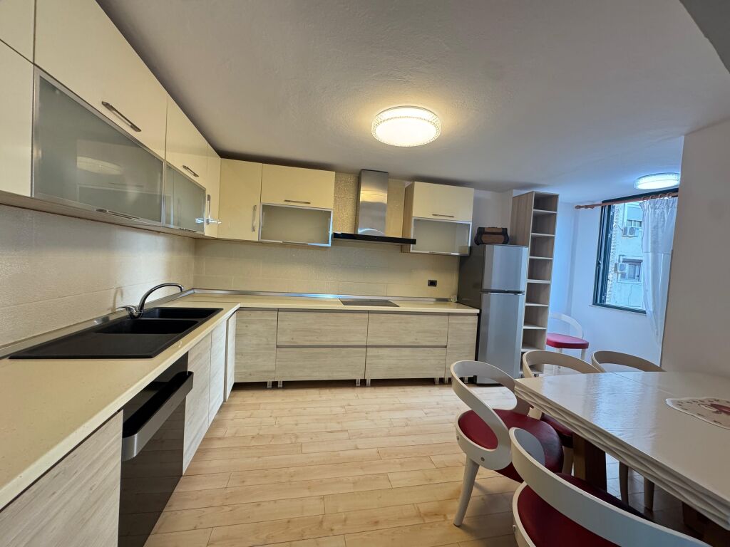 🏡 SHITET APARTAMENT 2+1  📍 TEK SHKOLLA E BALETIT