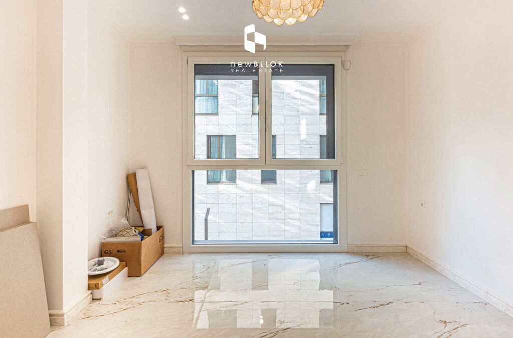 For Rent: Luxury Office. 2+1+2wc +1 Parking Space - 93m² - 1st Floor (Dry Lake - Radisson)🔥Roadside | Great opportunity✨️ 1250€/Month 💶💶