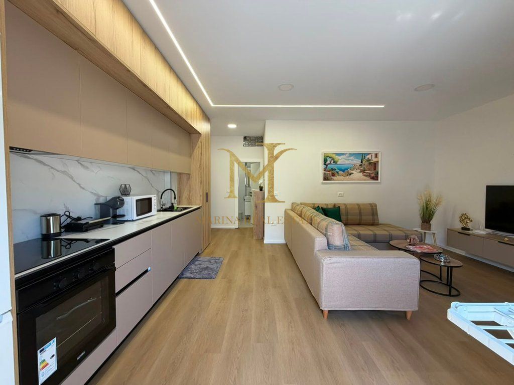 JEPET ME QERA APARTAMENT 1+1 NE PLAZH HEKURUDHA SHUME PRANE ME DETIN!