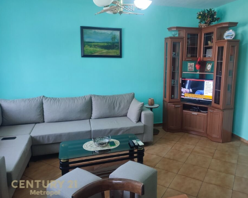 Diplomat 2, APARTAMENT 1+1 ME QIRA