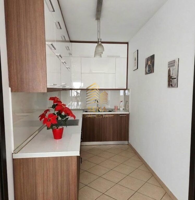 Qira, Apartament 2+1+Blk, Bosh, Bulevardi i Ri, 55.000 Leke/muaj