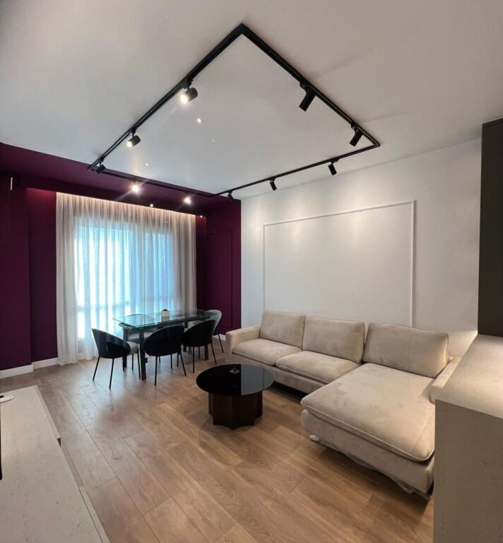 📌APARTAMENT ME QIRA – PËRBALLË UET, KOMPLEKSI GREEN HARMONY