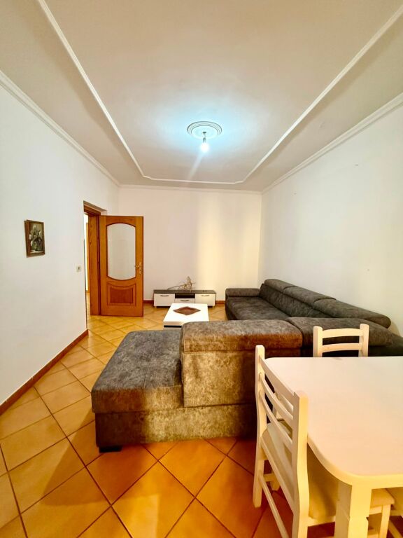 🏠 JEPET ME QIRA APARTAMENT 2+1 TE KRYQËZIMI I BRRYLIT, TIRANË💶 Qeraja: 500€/muaj